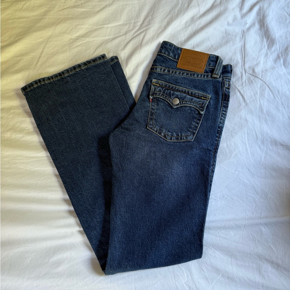 Levi’s Noughties Low Rise Boot Cut Women’s Jeans With Flap Pocket